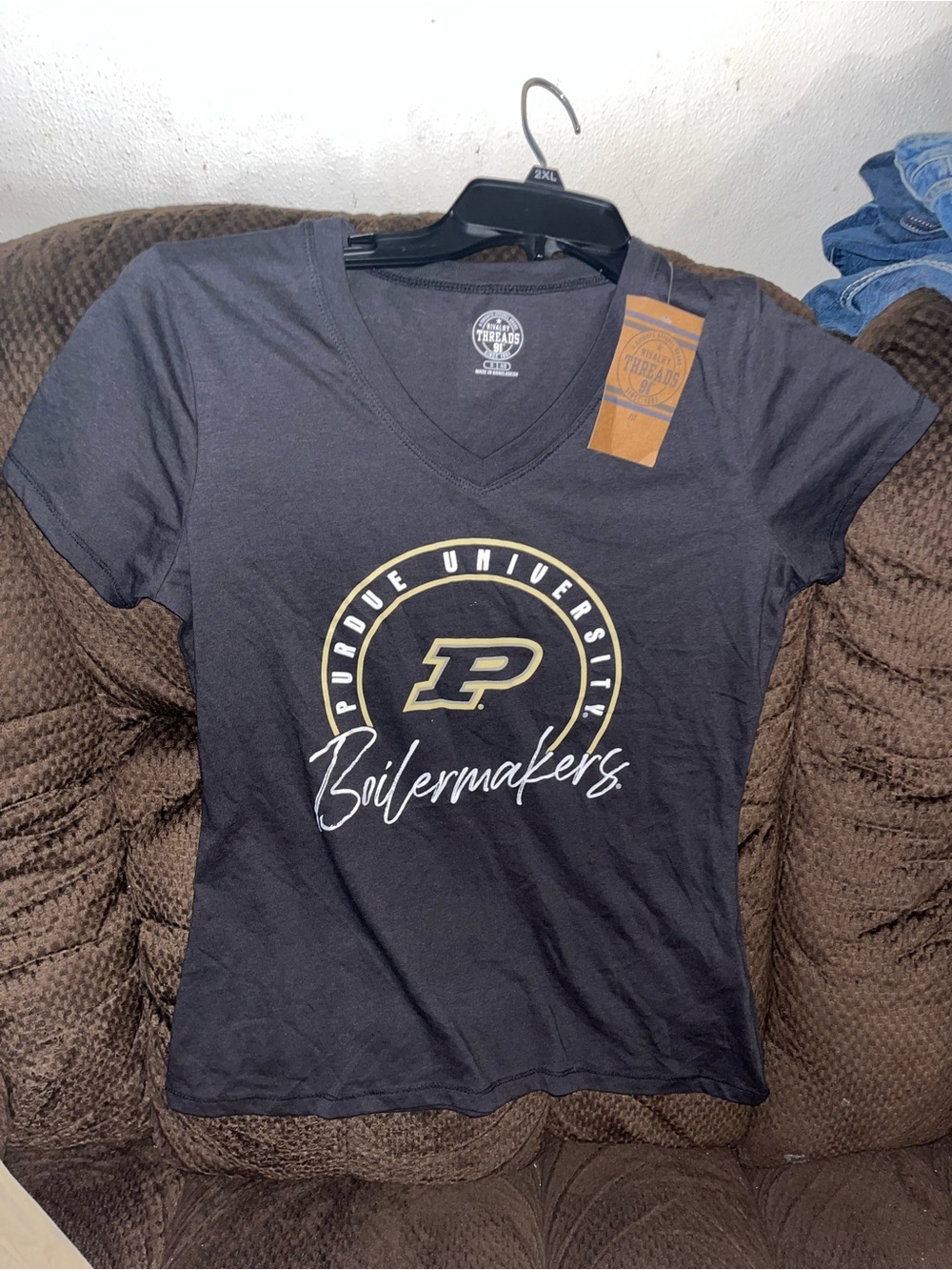 Purdue University Boilermakers V-Neck T-Shirt - Black Women’s  size small NWT